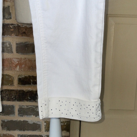 Peck & Peck White Cropped Denim Capri Jeans Stretch Tummy Lift Jeweled Cuff Sz 8 - Picture 11 of 14
